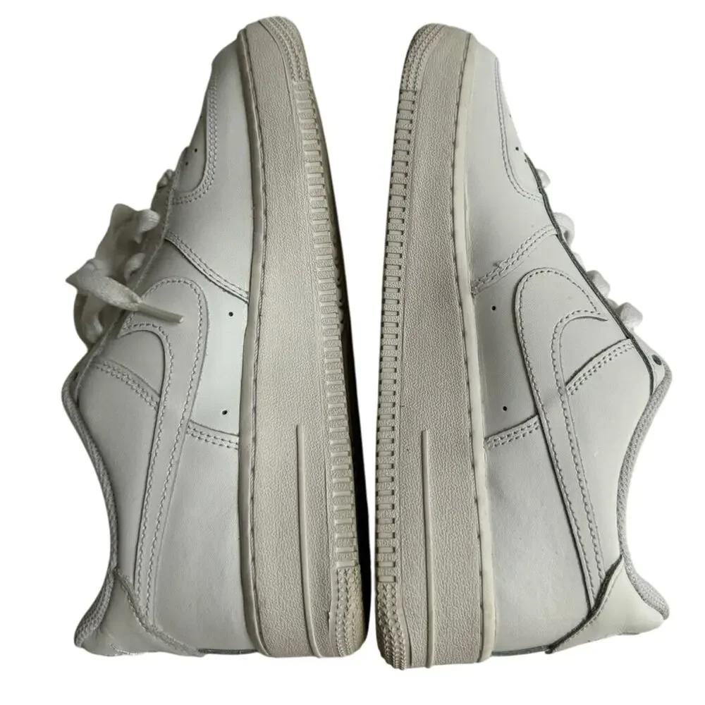 Nike Size 6Y Air Force 1 Low Top Sneakers Womens 7.5 Mens 6 Triple White Retro - Picture 8 of 13
